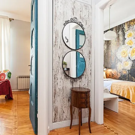 Designer Apartment Eclectica Белград Экстерьер фото